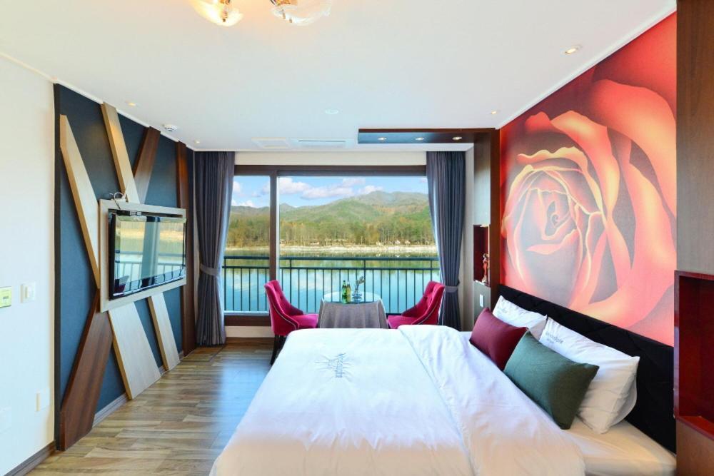 Moonlight Blue Pension Gapyeong Eksteriør billede