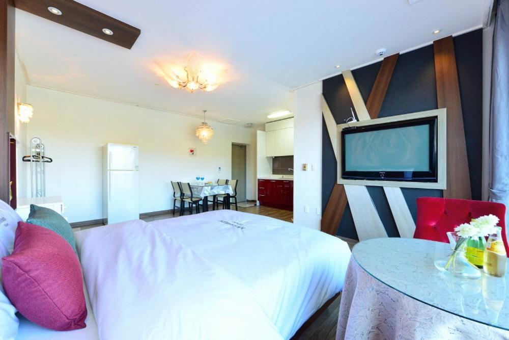 Moonlight Blue Pension Gapyeong Eksteriør billede